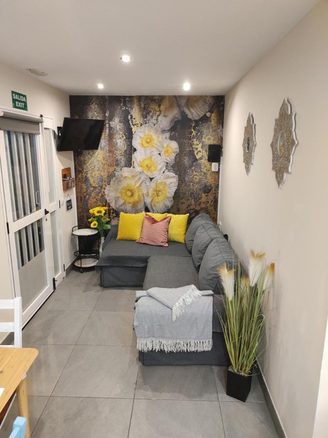 Center Flat Puerto Del Carmen Near The Beach Natural Elements Apartment Ngoại thất bức ảnh